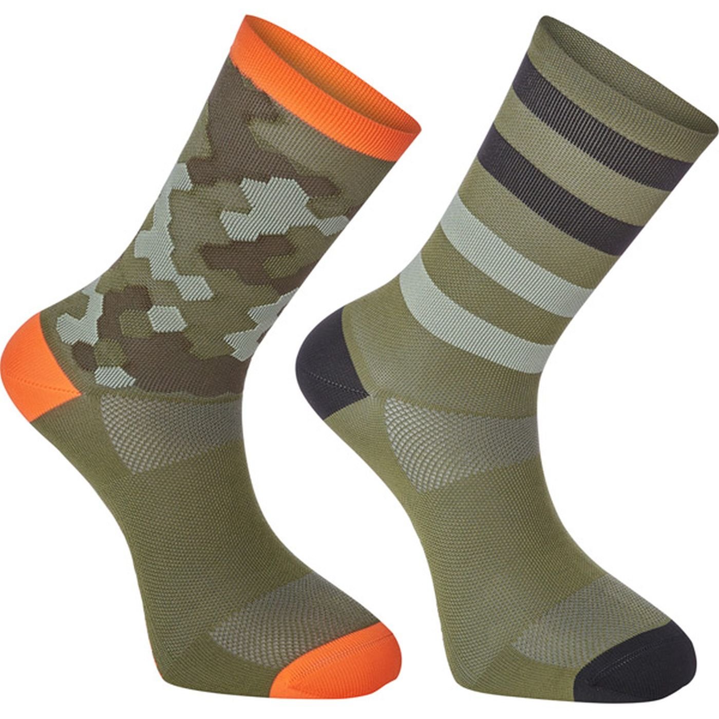 should you wear two pairs of socks when hiking