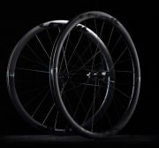 Show product details for Look R38D Carbon Tubeless Clincher Road Wheels (Black - Shimano)