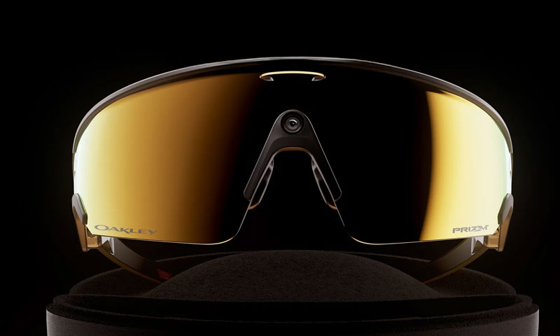 Oakley Meta Vanguard AI Sunglasses at Cycle Superstore