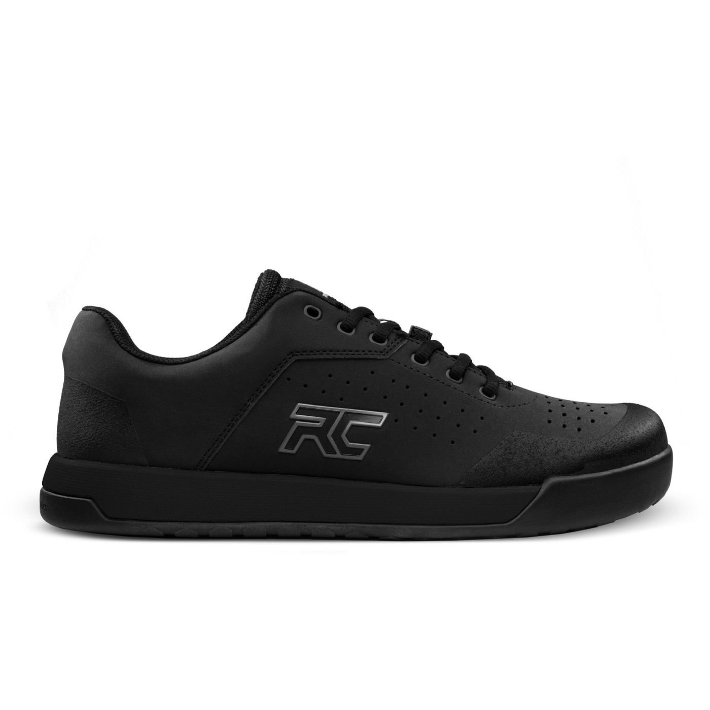 flat sole gym shoes