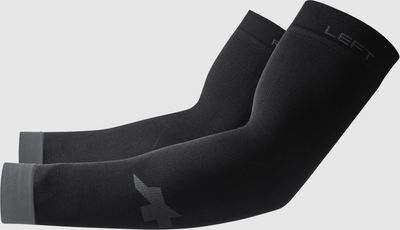 Show product details for Assos Arm Protector (Black - S/M/L)