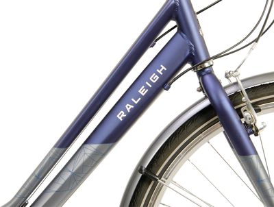 Raleigh pioneer 2025 140 ladies bike